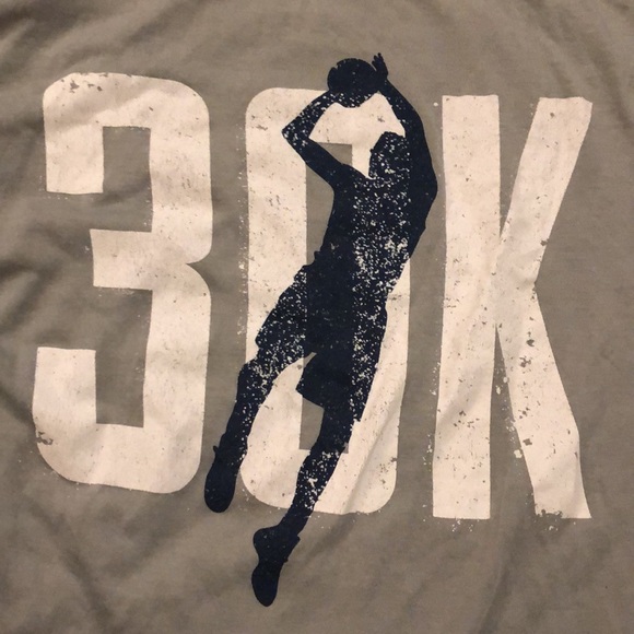 Men’s Large Dirk Nowitzki Special Edition Tee - Picture 2 of 4